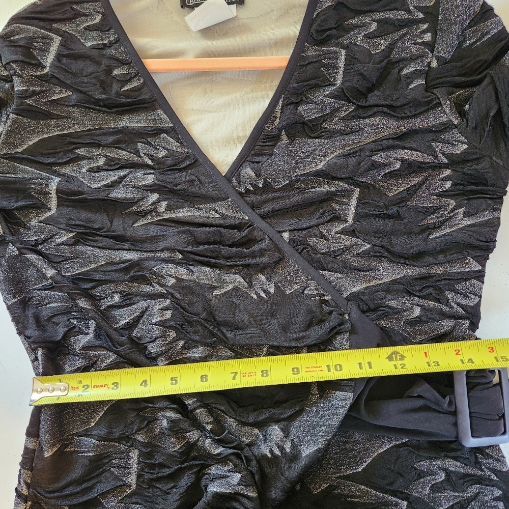 Frank Lyman Black Print V-Neck Wrap Top Stretchy 3/4 Sleeves Size 12 Vintage Y2k - Picture 7 of 9